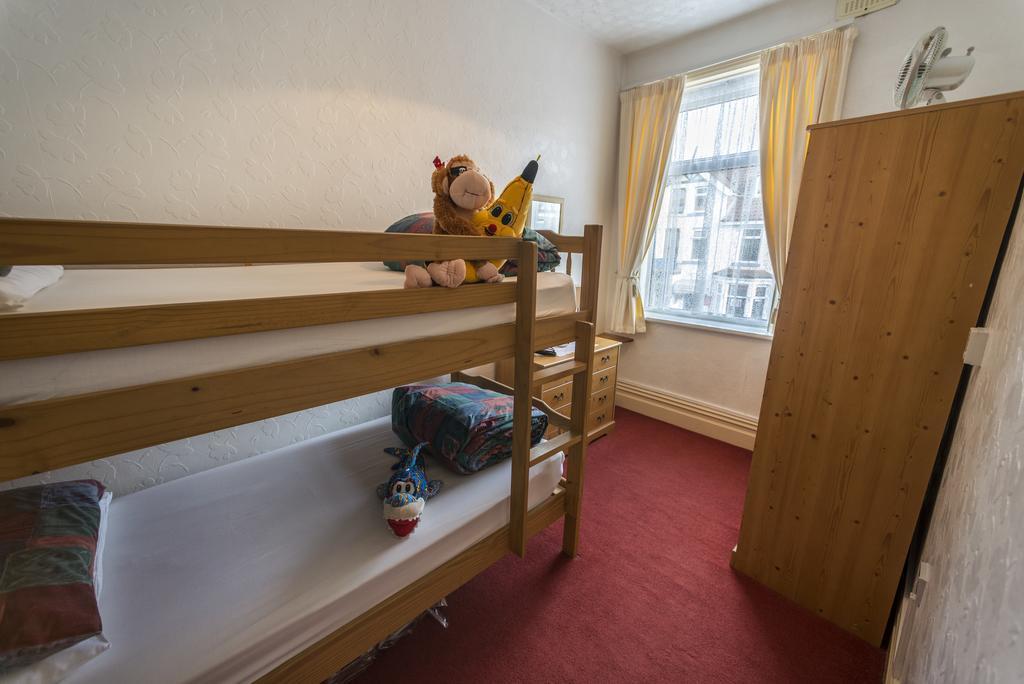 Lyndale Holiday Flats Blackpool Extérieur photo